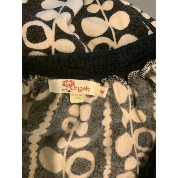 Aryeh Black & Cream Knit Dress w/ Front Pockets & Cable Knit Trim, Size XL - Picture 6 of 6